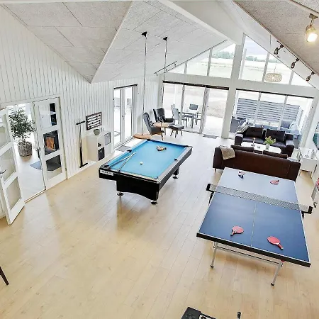 30 Person Holiday In